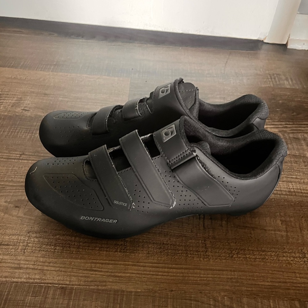 Brand New Bontrager cycling shoes.
